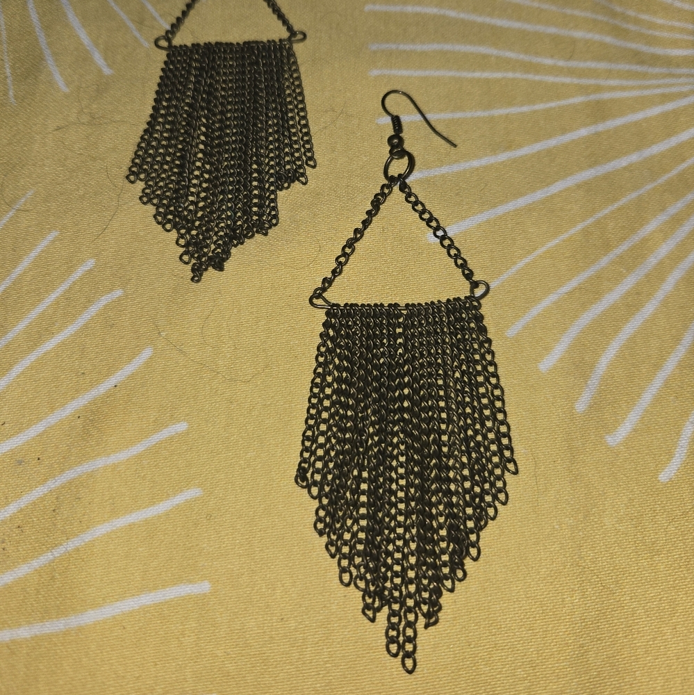 Chic Gold Fringe Earrings